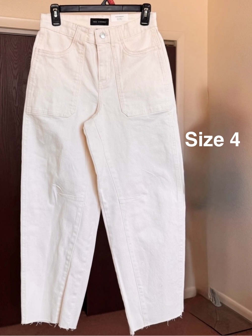 Free Assembly Women's Cropped Carpenter Barrel Jeans, 27" Inseam, Size 4